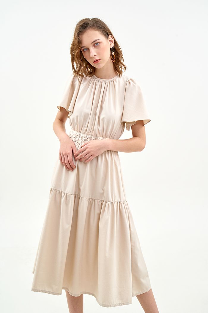 Đầm midi nhún cổ đắp ren eo