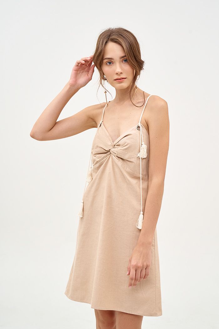 Đầm kate thắt chéo ngực 2 dây chuông