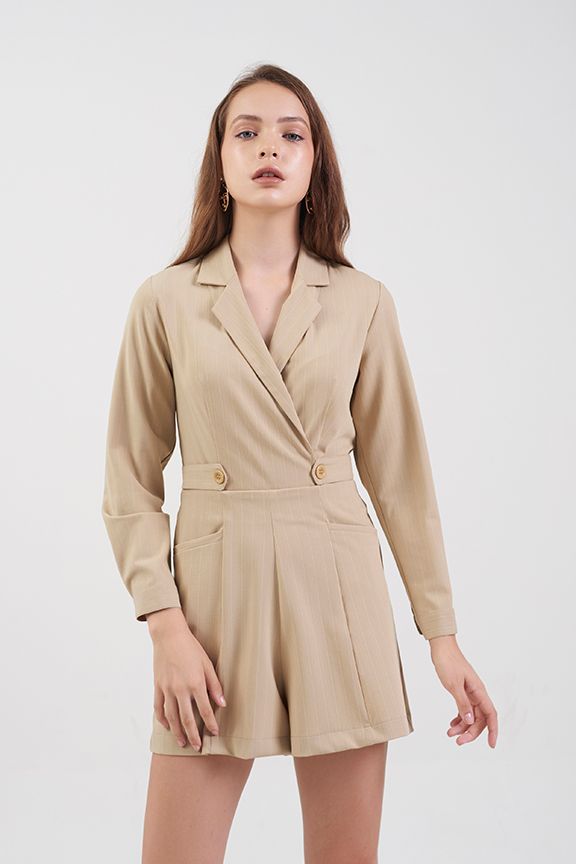 Jumpsuit đắp chéo cổ danton