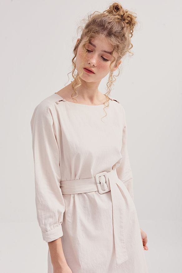Đầm linen form suông nhấn nút