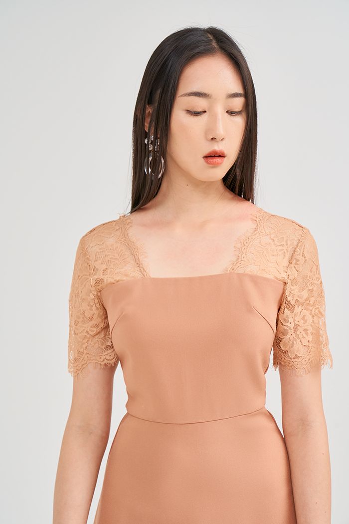 Đầm form A phối ren tay