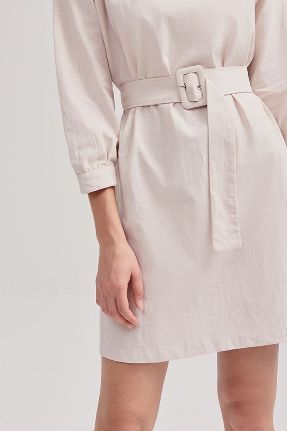 Đầm linen form suông nhấn nút