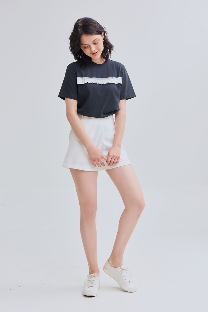 Áo thun kẹp bèo nhỏ ngang ngực