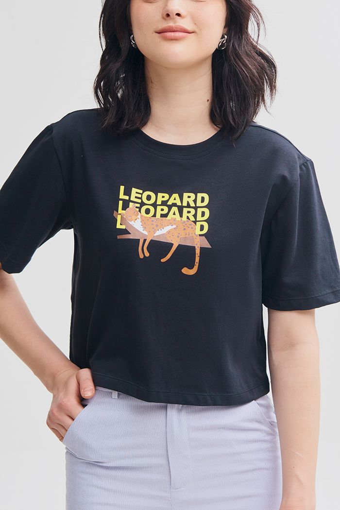Áo thun crotop in hình leopard