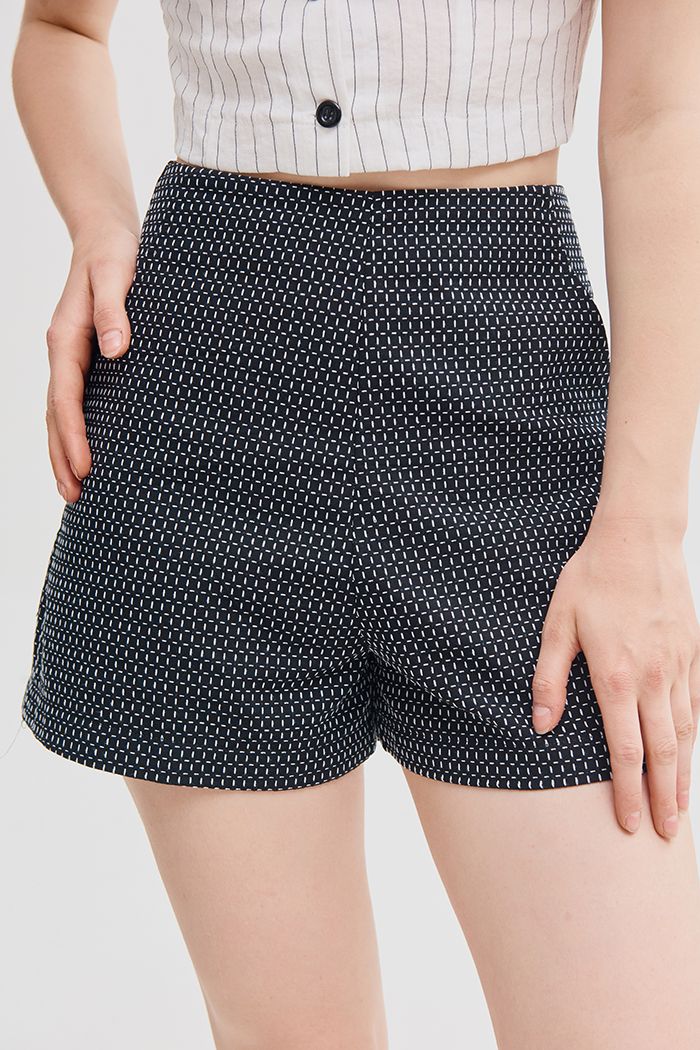 Quần short in hoạ tiết ss19 vải xốp