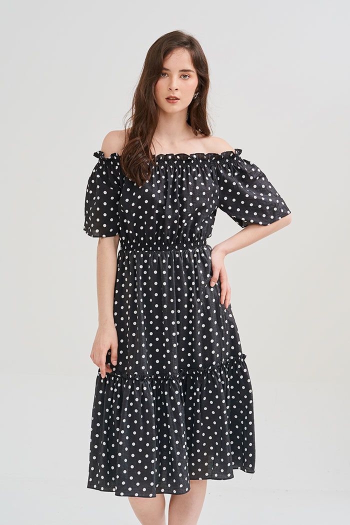 Đầm linen chấm bi midi rã tùng nhún thun