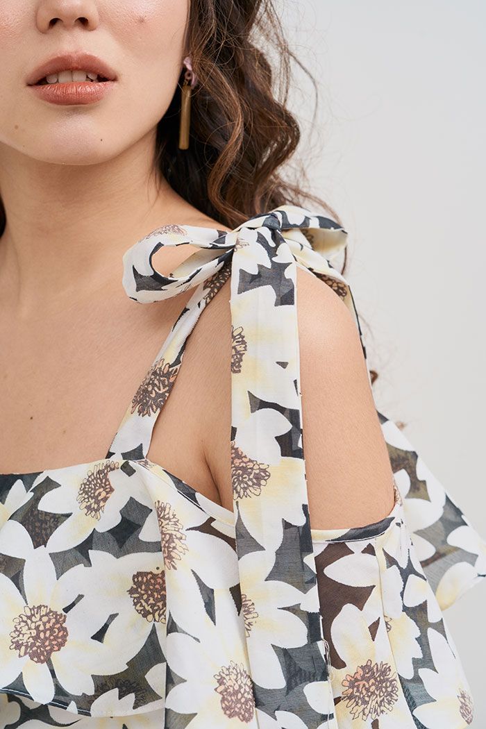 Đầm linen 2 dây bảng to bèo ngực in hoạ tiết