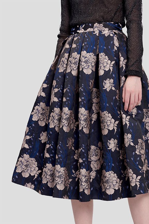 Váy midi gấm dệt 3D xếp li tròn