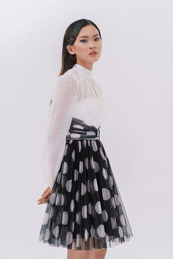 Đầm sheer chấm bi tùng dập li