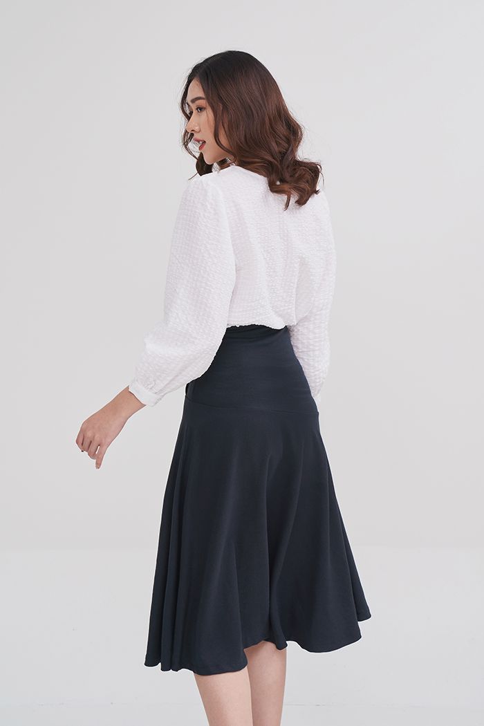 Váy midi rã xéo lưng liền