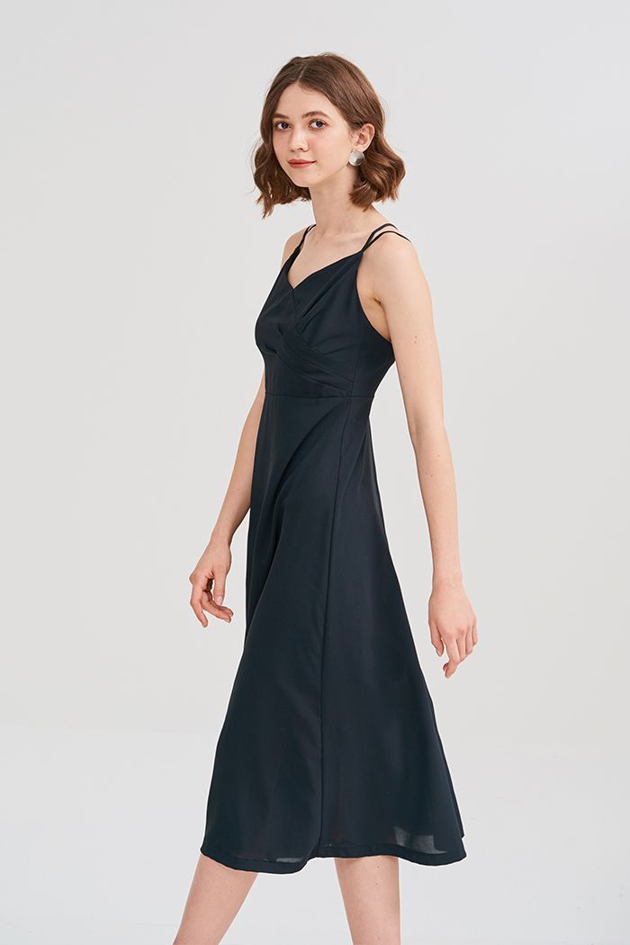 Đầm 2 dây midi xếp li chìm