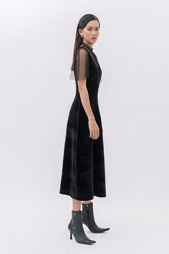 Đầm nhung midi cổ tim phối lưới bi