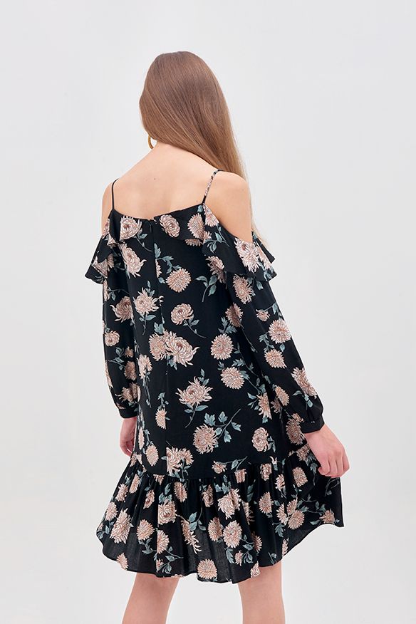 Đầm hoa bèo ngực 2 dây tay dài