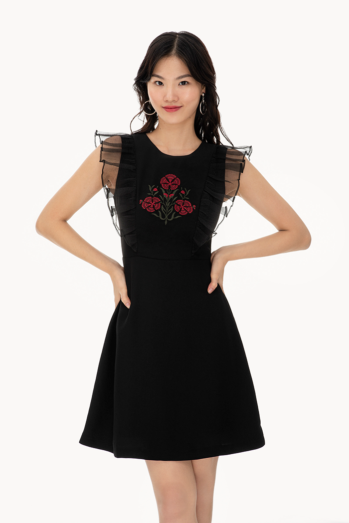 Đầm phối sheer thêu hoa lớn