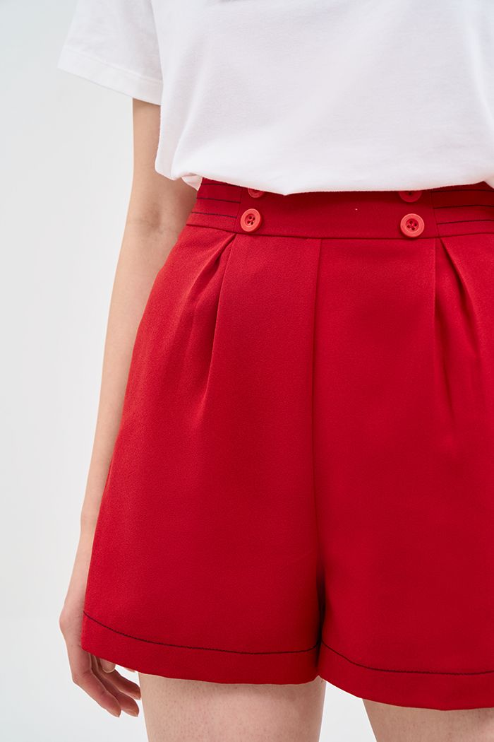 Quần short 4 nút diễu chỉ nỗi