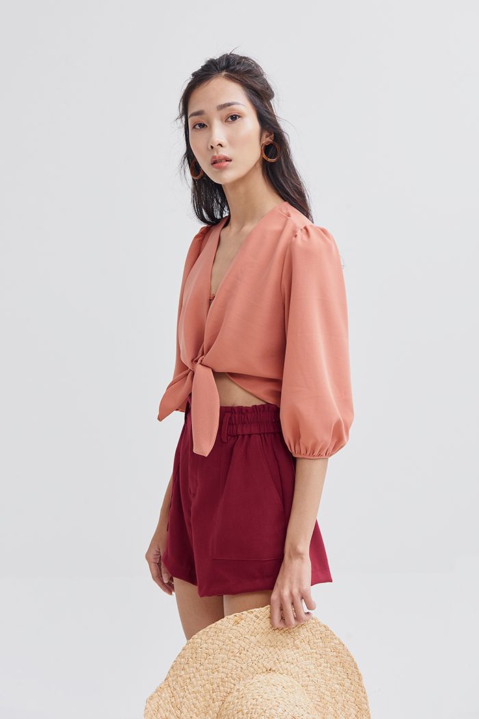 Quần short lưng thun đắp 2 túi vuông
