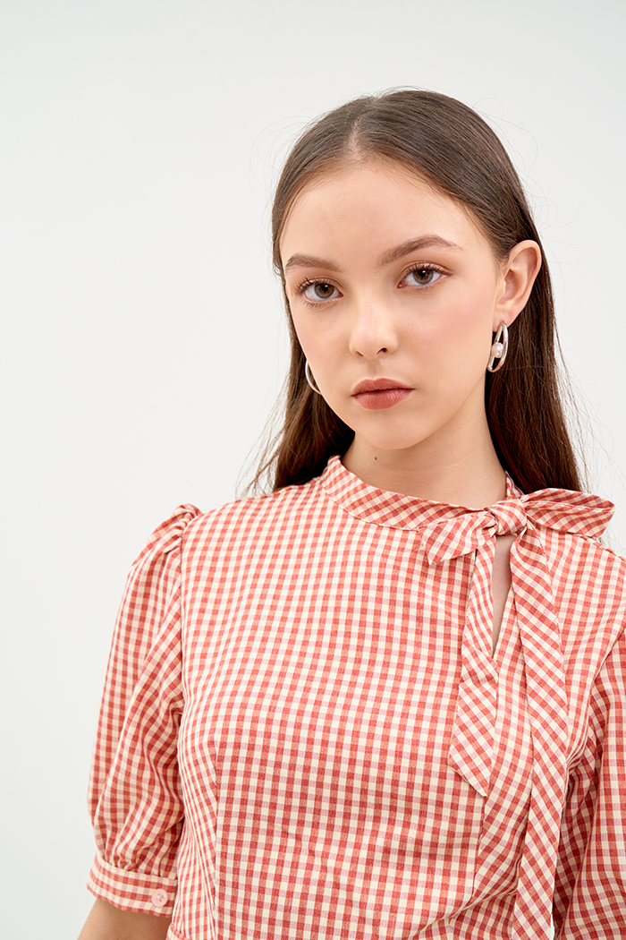Đầm caro cutout cột nơ
