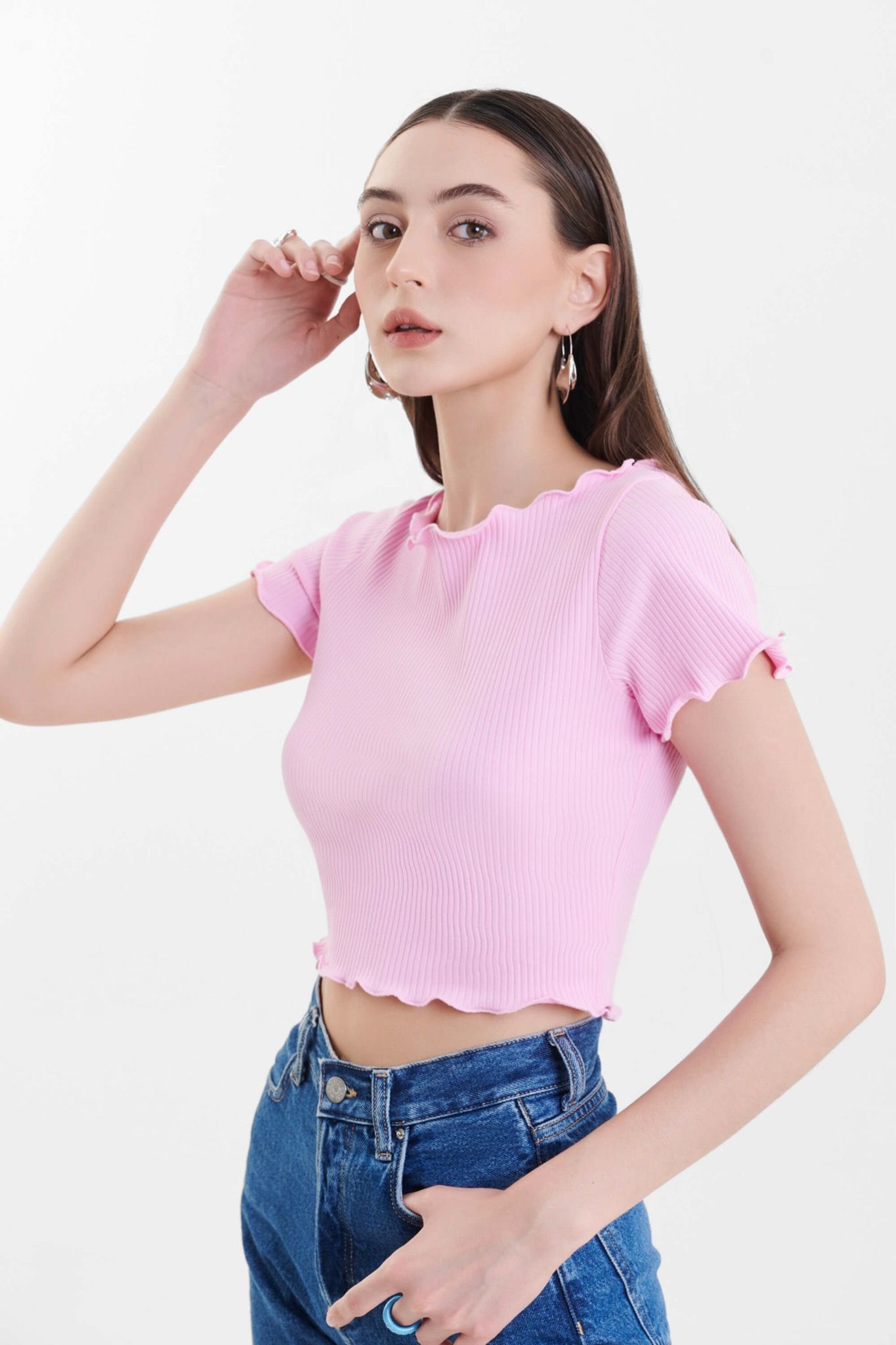  Áo thun gân croptop tay ngắn cuốn biên 