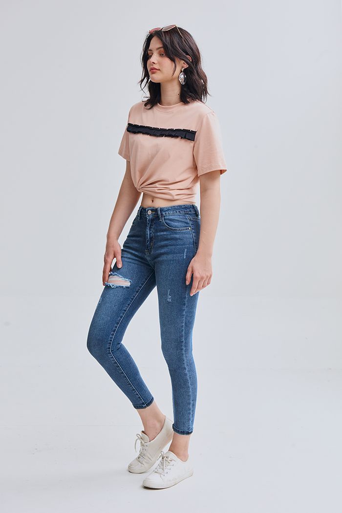 Áo thun kẹp bèo nhỏ ngang ngực