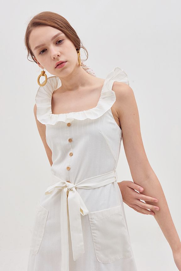 Đầm sát nách cổ vuông bèo midi