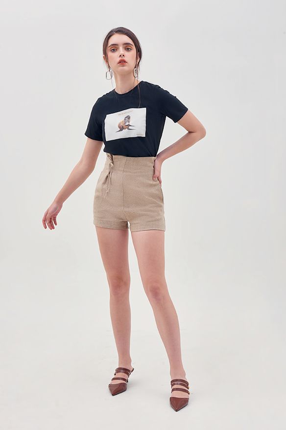 Quần short lưng liền xếp ly 1 bên