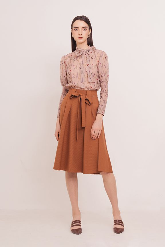 Váy midi xếp li kèm nơ