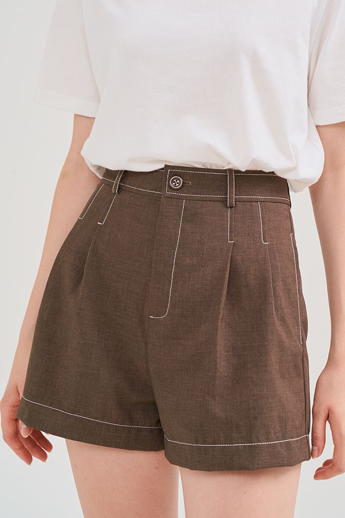 Quần short xếp 2 li diễu chỉ nổi
