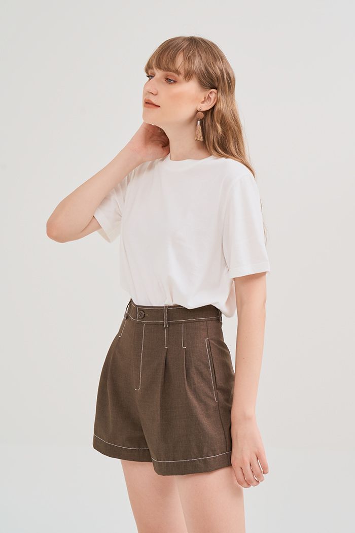 Quần short xếp 2 li diễu chỉ nổi