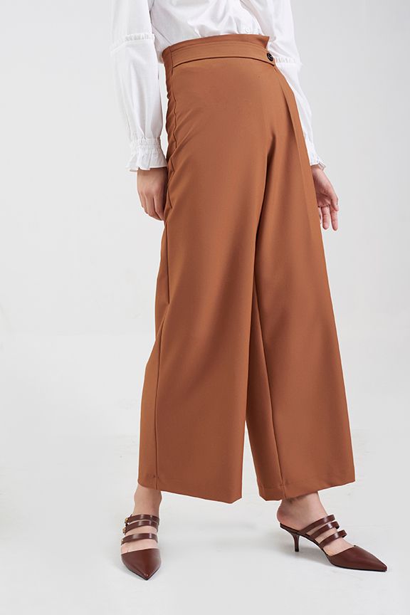 Quần dài đắp đay nhấn nút ly