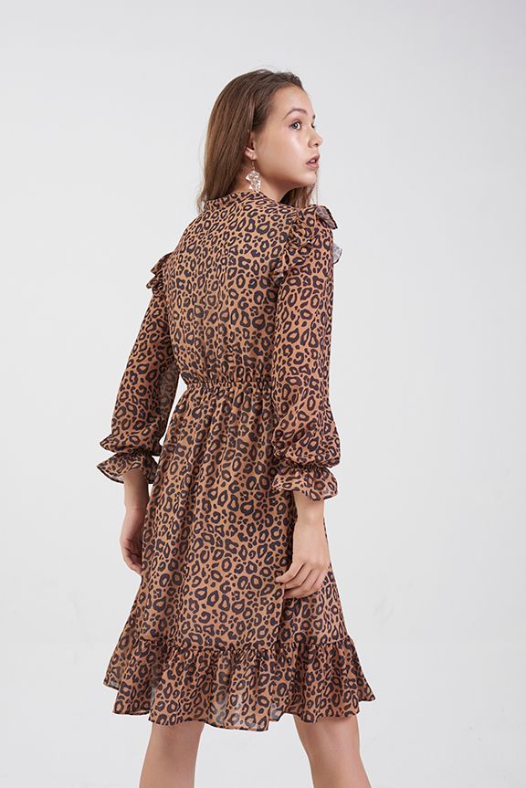 Đầm ngang gối in hoạ tiết prefall18