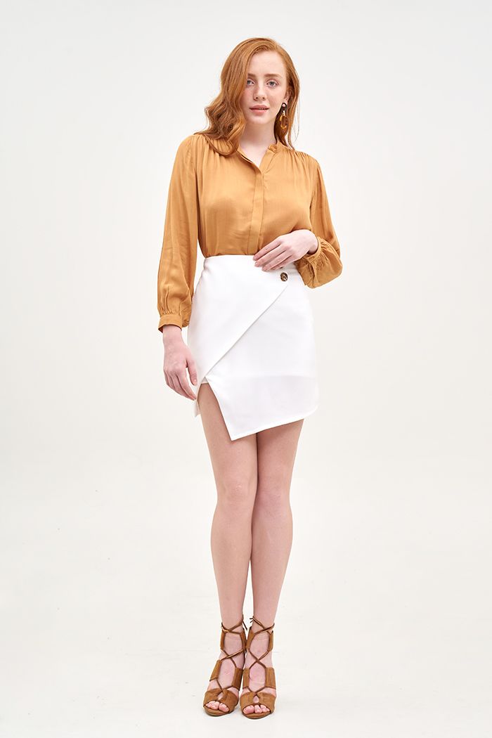 Váy đắp chéo gài nút kiểu