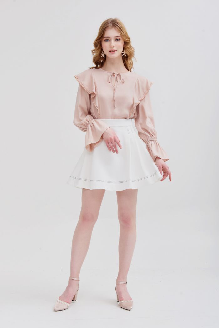 Váy ngắn diễu chỉ nổi
