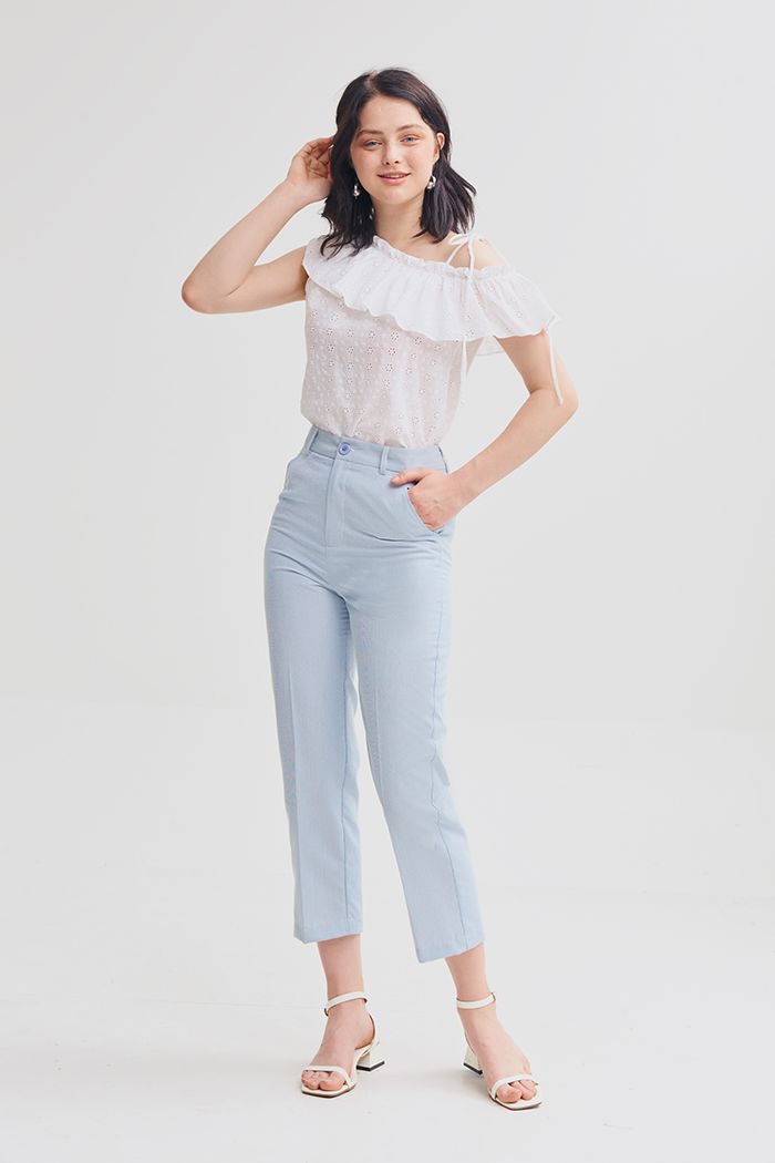 Áo cotton thêu hoa bèo 1 vai dây