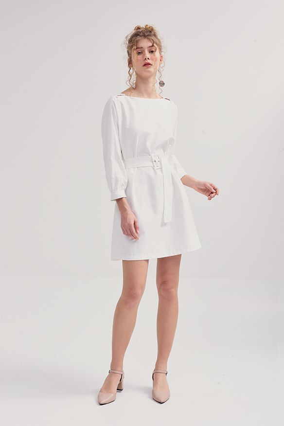 Đầm linen form suông nhấn nút