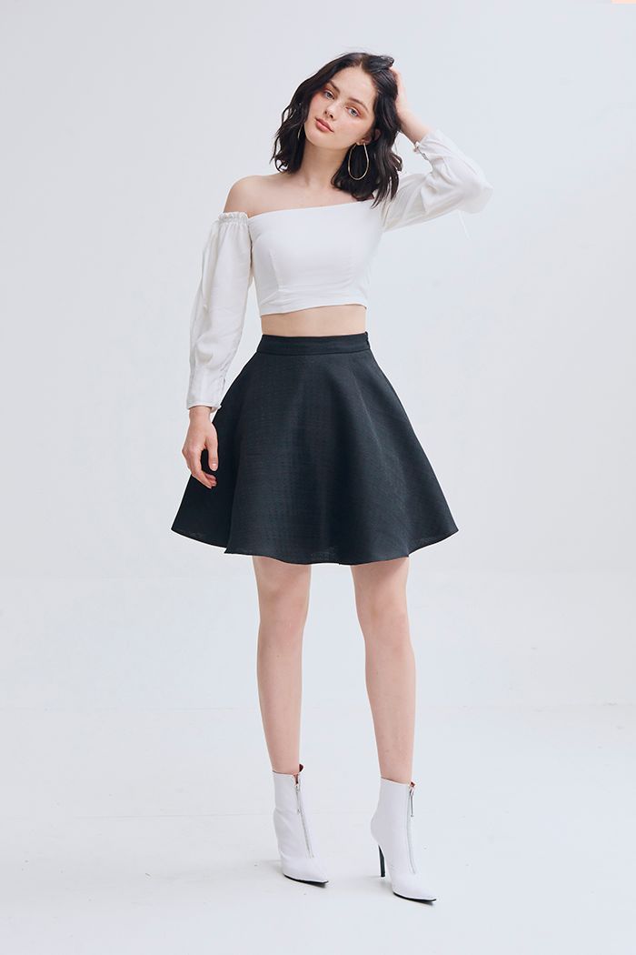 Áo croptop cúp ngực cutout tay