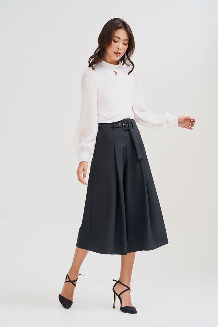 Áo croptop tay lửng 2 lớp cột nơ sau