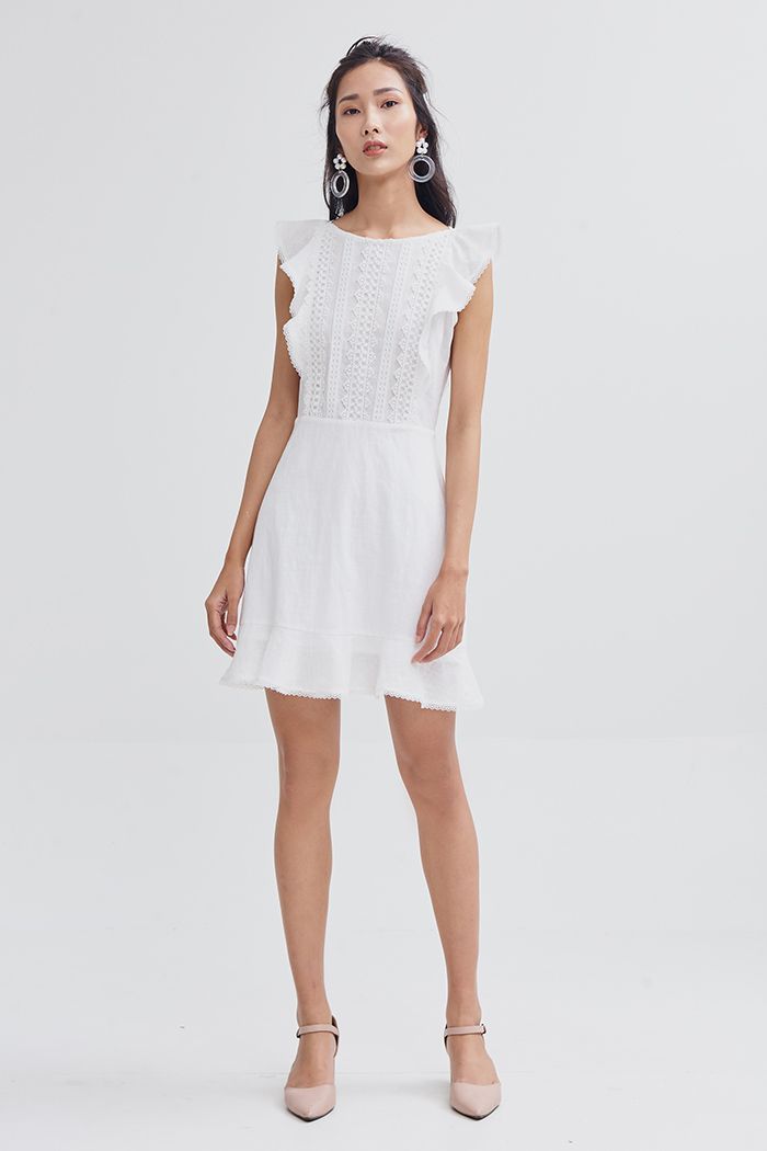 Đầm linen nhấn ren bèo lai