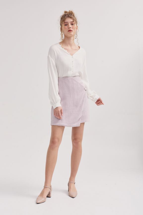 Áo linen cổ tim nút bọc