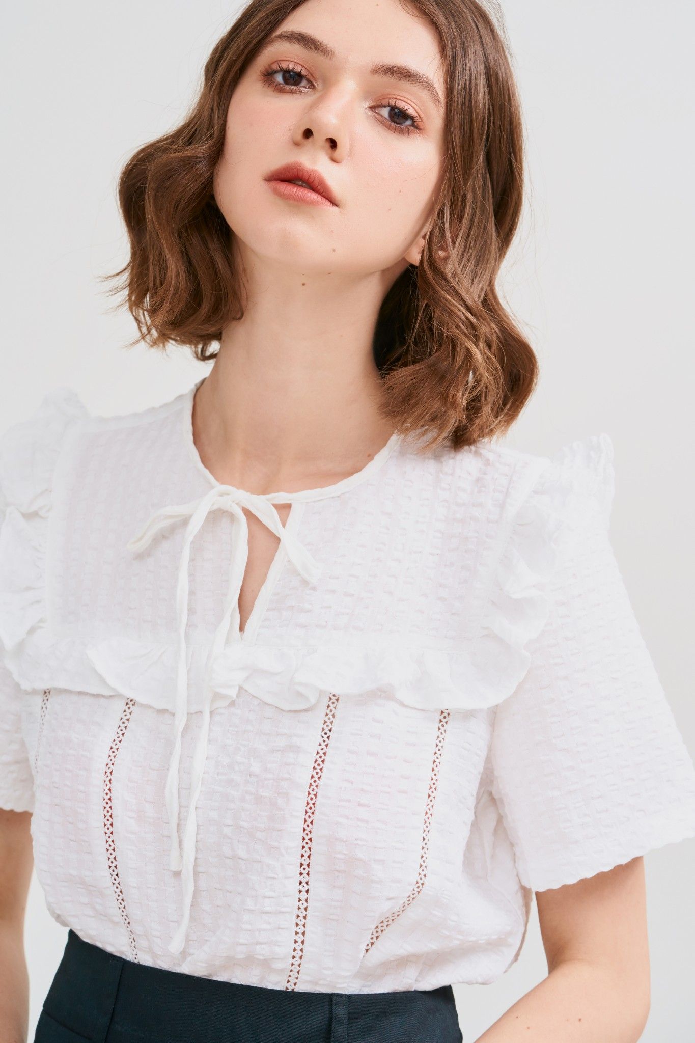 Áo vải cotton xốp bèo ngực cột nơ