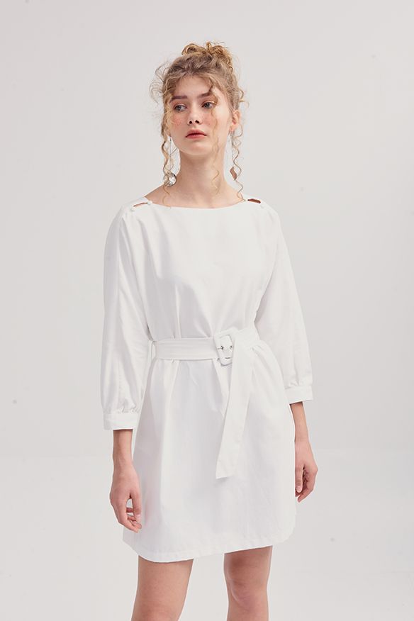 Đầm linen form suông nhấn nút