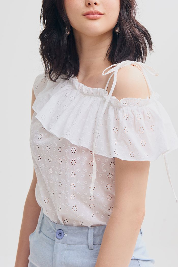 Áo cotton thêu hoa bèo 1 vai dây