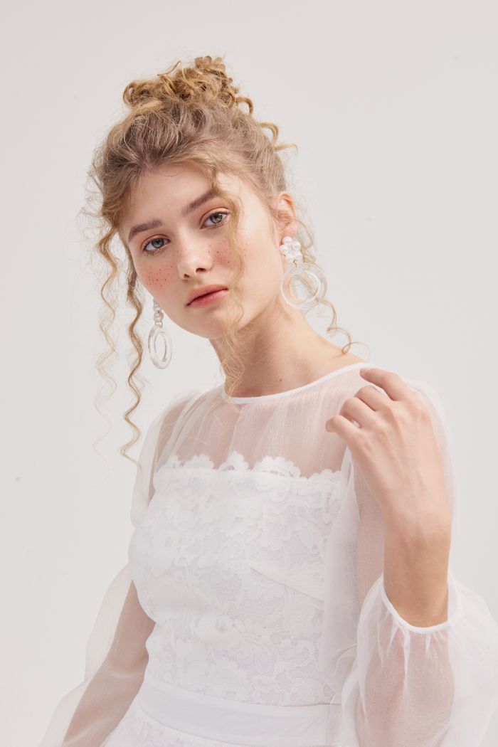 Đầm ren 3D phối sheer tay dài