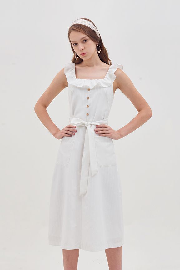 Đầm sát nách cổ vuông bèo midi
