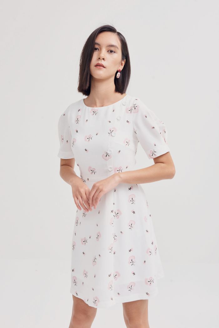 Đầm in hoạ tiết spr19 nhấn nút tay lỡ