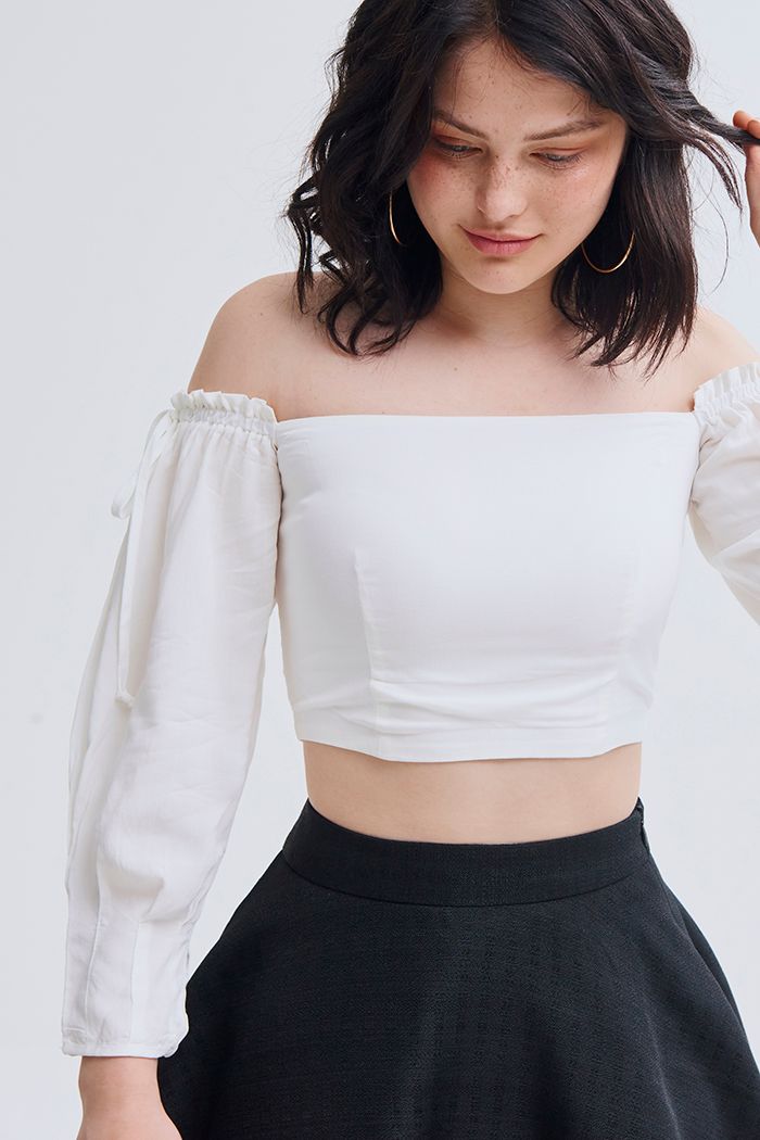 Áo croptop cúp ngực cutout tay