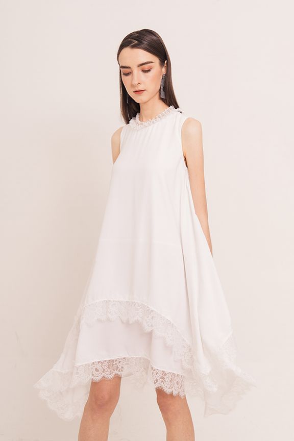 Đầm form suông 2 tầng nhấn ren
