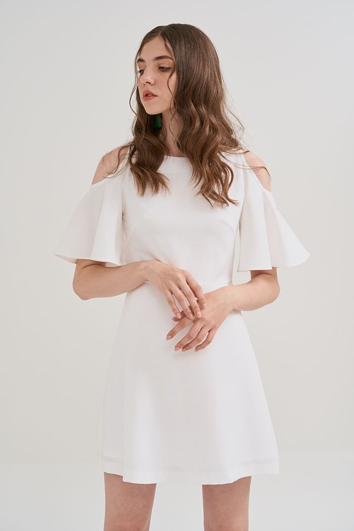 Đầm A cutout vai cột nơ sau