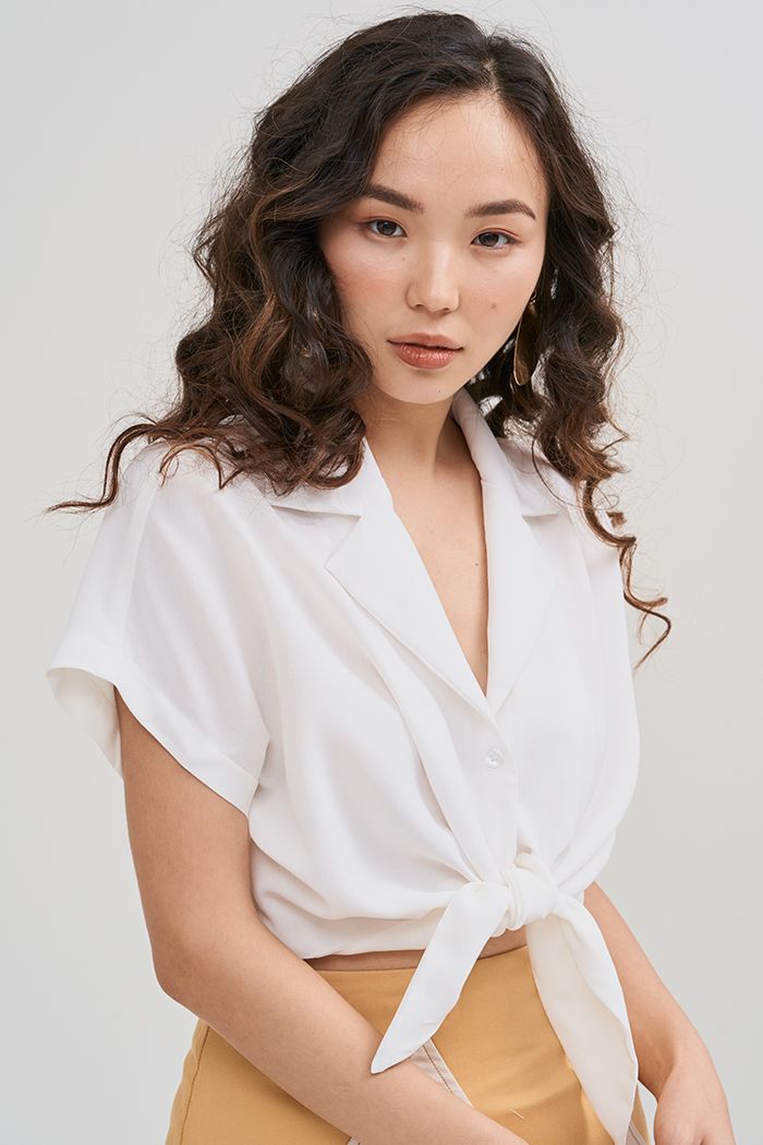 Áo croptop cổ danton cột nơ thân trước