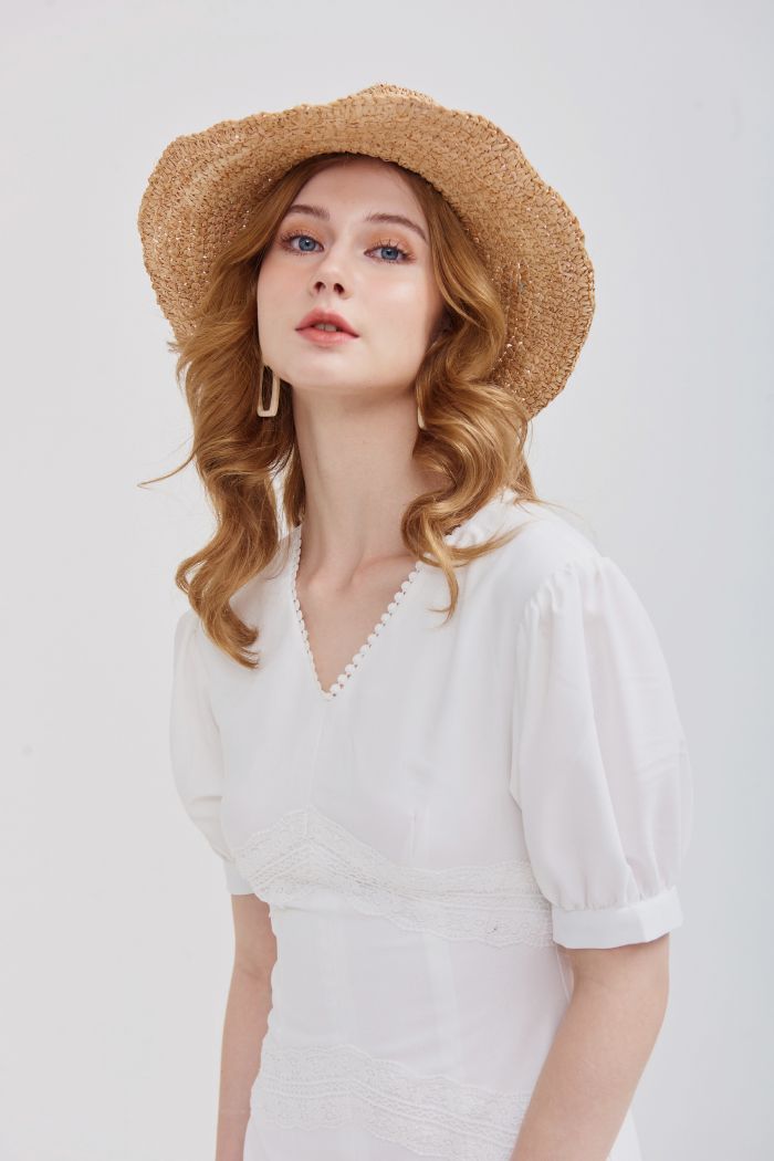 Đầm tay lỡ đắp ren đối xứng thân trước