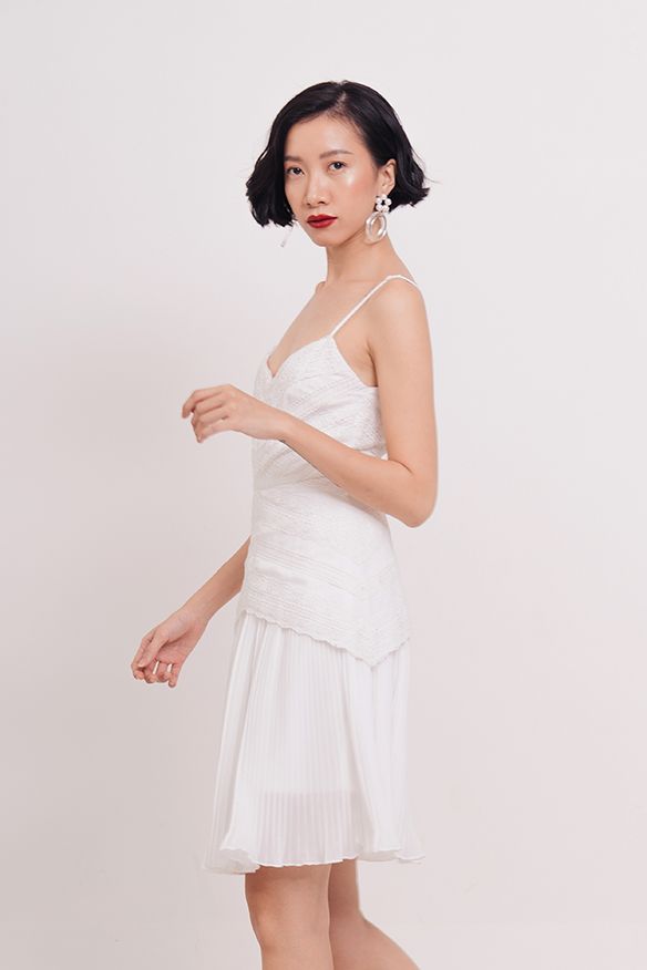 Đầm 2 dây phối ren dập li
